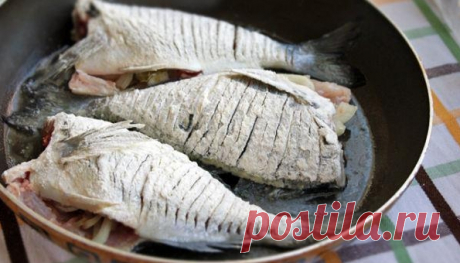 Как правильно жарить мясо и рыбу. 11 золотых советов Выучив несколько правил жарки и применив их на практике, ваши блюда всегда будут нежными и сочными внутри, а также с румяной корочкой снаружи. Как вкусно пожарить мясо и рыбу 1.Жарьте …