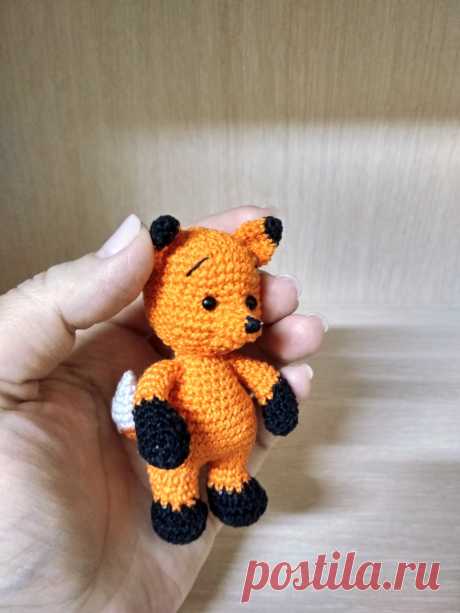 PDF Лисёнок крючком. FREE crochet pattern; Аmigurumi animal patterns. Амигуруми схемы и описания на русском. Вязаные игрушки и поделки своими руками #amimore - Лиса, лисица, маленький лисёнок, лисичка.