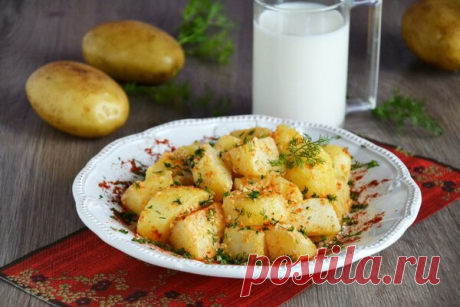 КАРТОШКА С КЕФИРОМ НА СКОВОРОДЕ. РАЗНООБРАЗИЕ В МЕНЮ! | 1000.menu | Яндекс Дзен