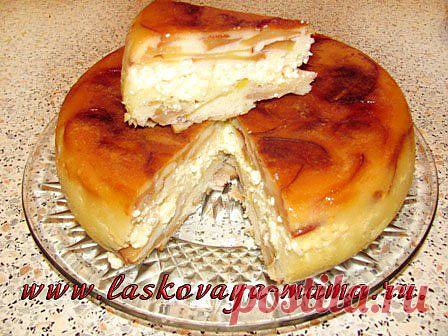 Творожно-яблочная шарлотка в мультиварке