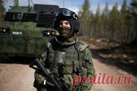 Военный высказался о боевом потенциале Финляндии. У Финляндии очень маленький боевой потенциал по сравнению с Россией даже после вступления страны в Североатлантический альянс. Так стратегические возможности страны в беседе с «Лентой.ру» оценил полковник в отставке, военный эксперт Анатолий Матвийчук. Он объяснил, как Хельсинки сможет его использовать при конфликте.