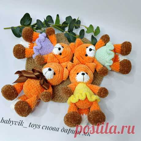 PDF Лисичка крючком. FREE crochet pattern; Аmigurumi animal patterns. Амигуруми схемы и описания на русском. Вязаные игрушки и поделки своими руками #amimore - плюшевая лиса, лисица, лисёнок, лисичка из плюшевой пряжи.