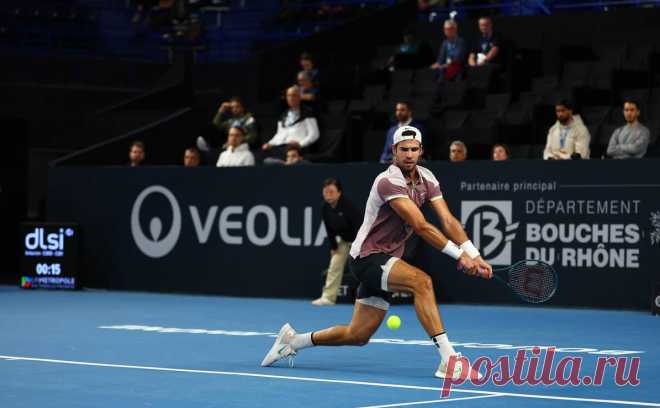 Хачанов оценил свой титул на турнире ATP в Дохе. Российский теннисист заявил, что победа на тай-брейке в первом сете финала со счетом 14:12 придала ему уверенности на оставшуюся часть матча против чеха Якуба Меншика