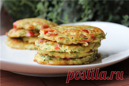 Оладьи из кабачков с болгарским перцем и сыром | Домашний Ресторан