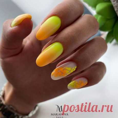 Яркий и модный маникюр
