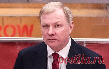 Мальцев рассказал, как "Спартак" в матче КХЛ играл без Жамнова. Алексей Жамнов отсутствовал на скамейке красно-белых в третьем периоде матча против "Локомотива"