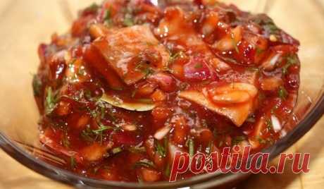 Треска, запечённая с оливками и томатами