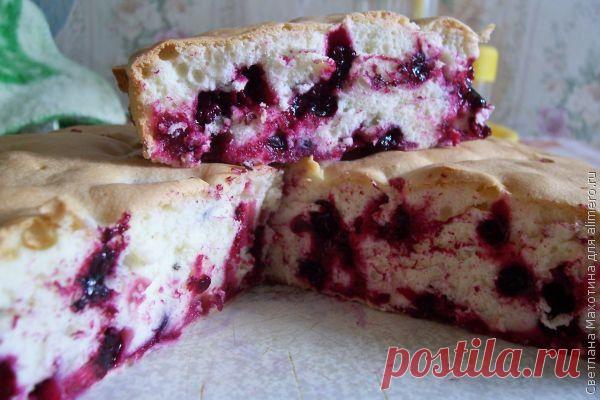 Пирог с черной смородиной..