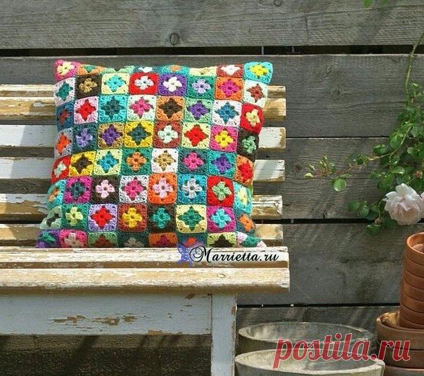 Крючком. Подушка из остатков разной пряжи