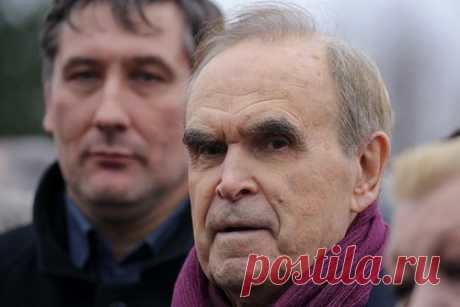 В «Ленкоме» допустили скорый перевод Панфилова на реабилитацию. Госпитализированного с инсультом и пневмонией народного артиста РСФСР и режиссера Глеба Панфилова могут на следующей неделе перевести на реабилитацию. Об этом сообщил директор театра «Ленком» Марк Варшавер. По его словам, в настоящий момент Панфилов чувствует себя замечательно.