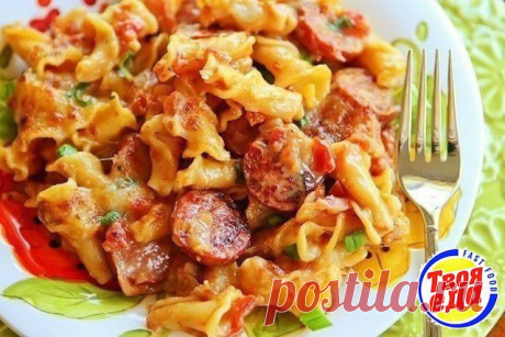 Быстрая паста с пряными колбасками