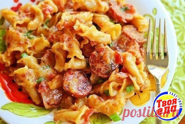 Быстрая паста с пряными колбасками
