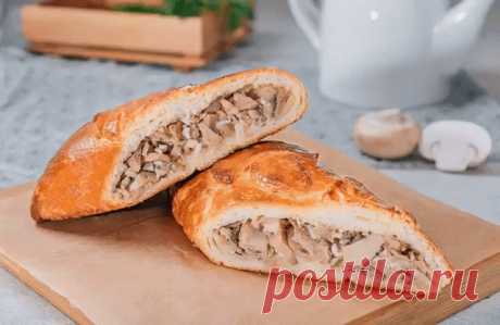 Замечательная кулебяка с шампиньонами Замечательная кулебяка с шампиньонами

Нужно взять:

Молоко — 200 Миллилитров
Дрожжи прессованные — 20 Грамм
Сахар — 1 Ст. ложка
Соль — 1 Чайная ложка (0,5 ч. л. в тесто, 0,5 ч. л. в начинку)
Яйцо — 5 Штук (1 яйцо в тесто, 1 яйцо для смазывания, 3 штуки в начинку)
Масло сливочное — 50 Грамм
Мука пшеничная — 400-450 Грамм
Шампиньоны — 200 Грамм
Лук репчатый — 1 Штука
Подсолнечное масло — 30 Миллилитров
Укроп — 10 Грамм
Блины — 6 Штук

П...