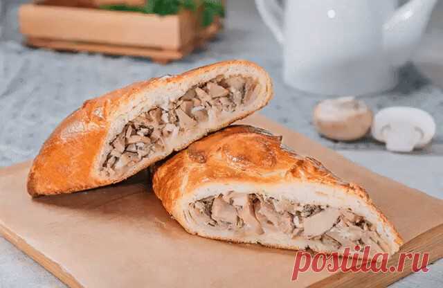 Замечательная кулебяка с шампиньонами Замечательная кулебяка с шампиньонами

Нужно взять:

Молоко — 200 Миллилитров
Дрожжи прессованные — 20 Грамм
Сахар — 1 Ст. ложка
Соль — 1 Чайная ложка (0,5 ч. л. в тесто, 0,5 ч. л. в начинку)
Яйцо — 5 Штук (1 яйцо в тесто, 1 яйцо для смазывания, 3 штуки в начинку)
Масло сливочное — 50 Грамм
Мука пшеничная — 400-450 Грамм
Шампиньоны — 200 Грамм
Лук репчатый — 1 Штука
Подсолнечное масло — 30 Миллилитров
Укроп — 10 Грамм
Блины — 6 Штук

П...