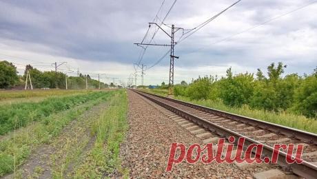 В СвЖД назвали причину схода поезда в Пермском крае. Свердловская железная дорога (СвЖД) ведет восстановительные работы на участке Кишерть – Шумково в Пермском крае, где из-за деформации насыпи сошли с рельсов несколько вагонов грузового поезда. Об этом СвЖД сообщила в своем ...