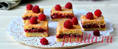 Домашнее малиновое печенье • Рецепт Вкусное и нежное домашнее малиновое печенье готовится в духовке просто. К тому же песочное печенье со свежей малиной на сливочном масле просто тает во рту.