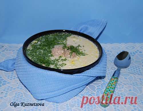 СЫРНЫЙ СУП С ФРИКАДЕЛЬКАМИ.