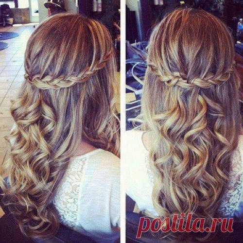 Распущенные волосы с косичкой (38 фото): видео-инструкция как плести косу своими руками, фото и цена