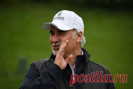 «Ветераны России» предложили Валерию Меладзе помочь участникам СВО. Общероссийское движение «Ветераны России» направило официальное письмо российскому артисту Валерию Меладзе с предложением помочь участникам специальной военной операции. В организации певца пригласили «к сотрудничеству и взаимовыгодному партнерству», а также добавили, что его помощь будет доставлена на передовую.