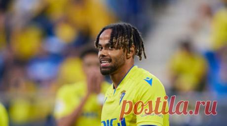 Portal Cadista: нападающий «Кадиса» Бонгонда перейдёт в «Спартак». Нападающий испанского «Кадиса» Тео Бонгонда перейдёт в московский «Спартак». Читать далее