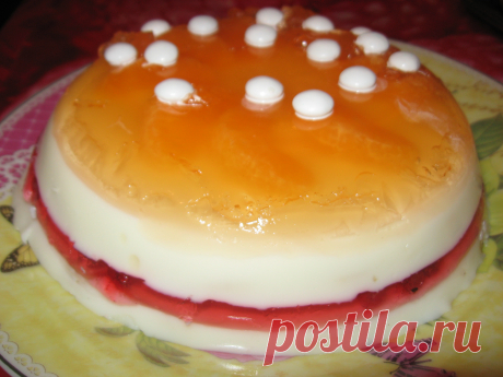 Желе трехслойное  #желе  #рецепт  #кулинария  #десерт
Сметана 200 гр 
Сахарная пудра 100 гр 
Желатин быстрорастворимый 30 гр 
Вода 210 гр 
Сок 200 гр или варенье вишни 3 ст. лож., разведённое водой 
Сок 200 гр или варенье облепихи, 3 ст. лож. разведённое водой