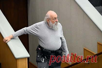 Вассерман назвал ошибкой отсутствие жены