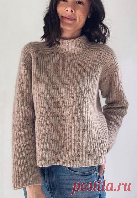 Свитер Aviaya.