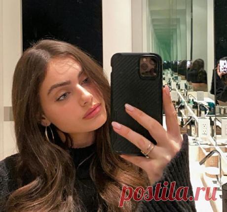 Самой красивой девушкой 2020 года признана 19-летняя модель из Израиля: фото Яэль Шелбия