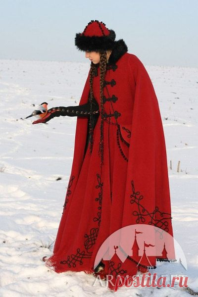 (1) Medieval Fantasy Winter Coat "Queen of Shamakhan"