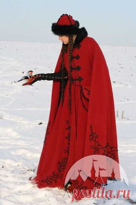 (1) Medieval Fantasy Winter Coat &quot;Queen of Shamakhan&quot;