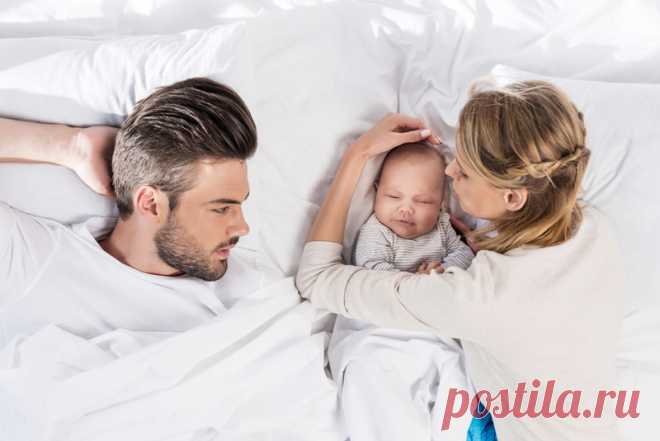 В Японии все дети спят с родителями! Это правильно, и вот почему… - Советы и Рецепты О том, где будет спать ребенок, мы с мужем никогда не спорили. Только отдельно, без вариантов. Но в роддоме стало понятно, кто будет хозяином. Моя девочка кричала постоянно, до и после еды, в коляске и в своей колыбельке. В очередную бессонную ночь, муж принес ребенка в нашу кровать со словами: «Хватит, пусть спит с нами и молчит». …