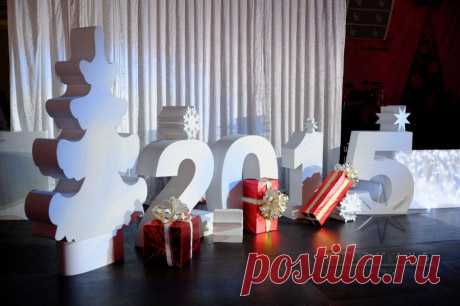 Оформление помещений и банкетных залов на новогодний прраздник в Санкт -Петербурге и Ленинградской облости