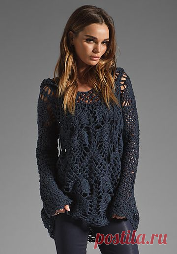 Серая туника от Free People.