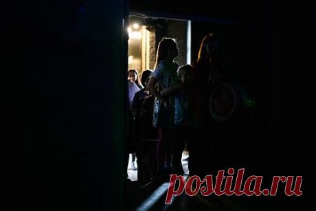 На всей территории Украины объявили воздушную тревогу. На всей территории Украины объявили воздушную тревогу в пятницу, 20 января. Об этом свидетельствует официальная онлайн-карта Министерства цифровой трансформации страны. Кроме украинских регионов, ее сигналы действуют на подконтрольных Киеву частях Донецкой и Луганской народных республик.