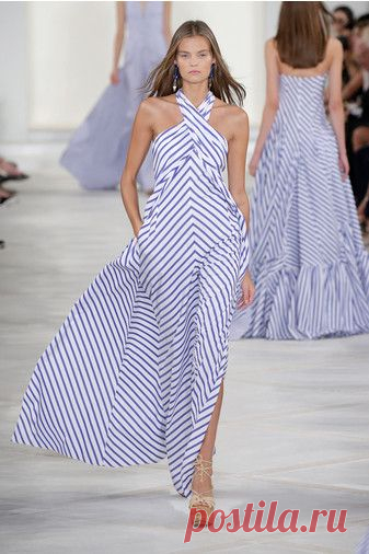 Показ весенне-летней коллекции Ralph Lauren на Неделе моды в Нью-Йорке