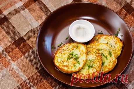 Сезонный рецепт: драники из кабачков — Вкусные рецепты