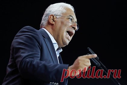 Премьер Португалии подал в отставку. Премьер-министр Португалии Антониу Кошта подал заявление об отставке на фоне коррупционного расследования. В связи с отставкой премьера президент страны Марселу Ребелу де Соуза созвал государственный совет. Накануне в резиденции Кошты прошли обыски в рамках дела по проектам разведки лития.
