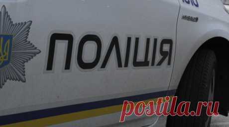 В Черкассах полиция заблокировала входы в больницу, куда привезли верующих. Сотрудники правоохранительных органов в украинских Черкассах заблокировали входы в городскую больницу, куда ранее были доставлены священники, избитые во время захвата монастыря Рождества Богородицы сторонниками раскольнической Православной церкви Украины (ПЦУ). Читать далее