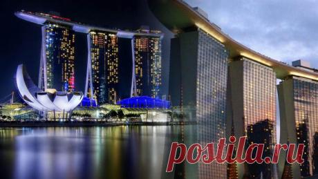 Отель Marina Bay Sands в Сингапуре.
Отель Марина Бэй Сэндс смело можно назвать самым необычным местом в Сингапуре, а то и во всем мире. Это один из самых дорогих и самых красивых отелей...