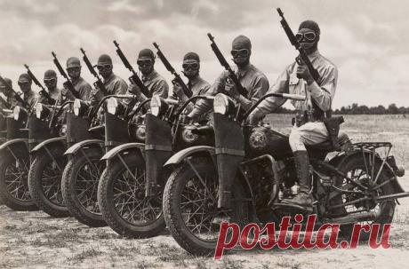 История Harley Davidson (3ч.) - amposter.com