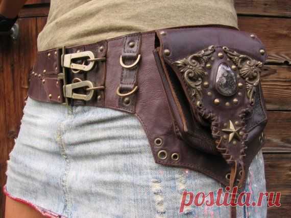 The genesis leather belt hip bag