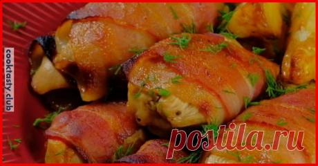 Куриное филе в беконе и медово-горчичном соусе Ингредиенты: куриное филе — 500 г масло — 3 ст.л. соевый соус — 30 мл горчица — 2 ст.л. мед — 2 ст.л. перец сок половины лимона бекон — 150 г Приготовление: филе нарезать брусочками Приготовление соуса: перемешать масло, соевый соус, горчицу, мед , поперчить, добавить сок лимона и перемешать Курицу замариновать в соусе на полчаса …