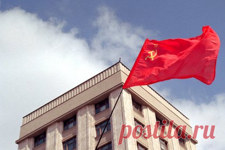 В РВИО объяснили решение США объявить СССР «империей зла». Научный директор РВИО Михаил Мягков объяснил, почему президент США Рональд Рейган объявил СССР «империей зла». Историк отметил, что главе государства необходимо было обосновать для обывателей начала гонки вооружений и запуск Стратегической оборонной инициативы, которая свела на нет предыдущие усилия по разрядке.