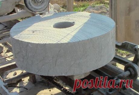 Интернет - магазин - зерномол.рф
Единственная компания на территории России производящая мельничные жернова из натурального камня. Любые размеры на заказ.