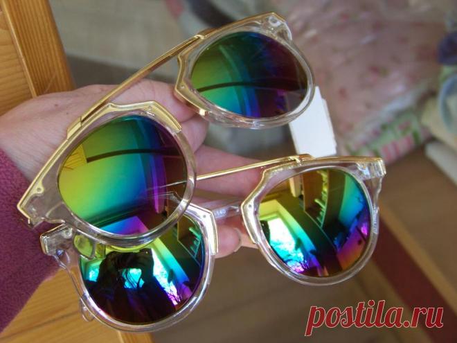Очки в стиле стимпанк прозрачные с золотой рамой и радужной зеркальной линзой за 250 грн. | Шафа