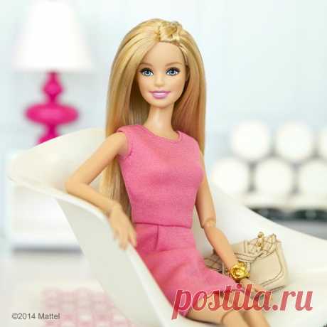 Публикация Barbie® в Instagram • Янв 5 2015 в 4:09 UTC 33.7 тыс. отметок «Нравится», 312 комментариев — Barbie® (@barbiestyle) в Instagram: «It’s Monday, back to work! 📌#barbie #barbiestyle»