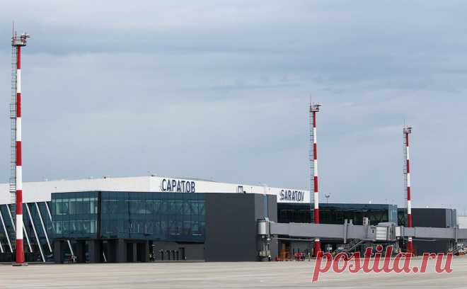 В России появились три новых аэропорта-миллионника. По итогам 2023 года в России стало больше аэропортов-миллионников, теперь их 31: планку преодолели Саратов, Оренбург и Грозный. Но из списка выбыл Архангельск — более полугода аэропорт был закрыт на реконструкцию полосы