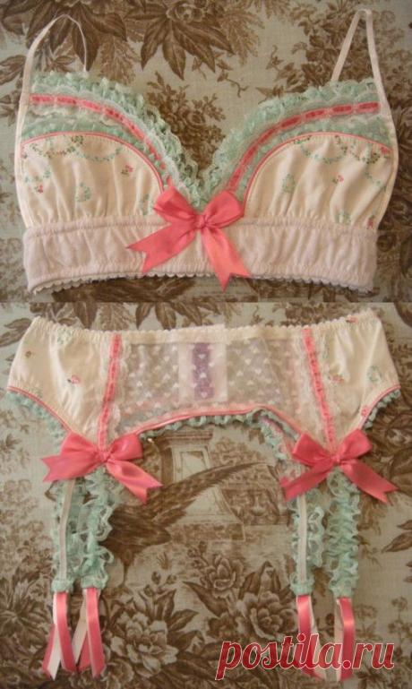 RESERVED - Mint & Pink Floral Full Set - LIMITED EDITION - Handmade Vegan Bridal Vintage