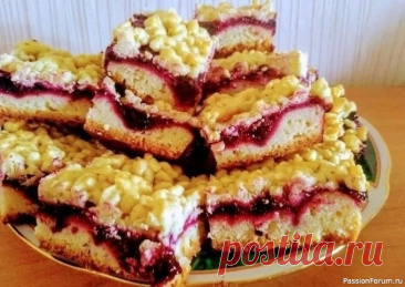 Тертый пирог со смородиной Готовим популярный и очень вкусный десерт к чаю!🍪🥮🍮🍰Ингредиенты 200 г Сливочное масло 150 г Сахар 3 шт. Яйцо щепотка Соль 1 ч. л. Разрыхлитель 300 г Мука (+ 100/150 г еще дополнительно) Для начинки 1,5 ст. Смородины 2-3 ст.л (по вкусу)...