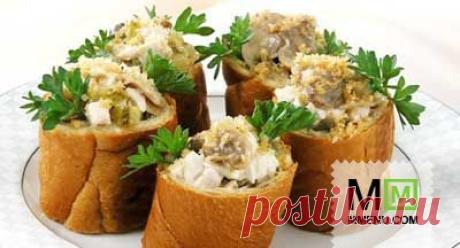 Куриный салат в хлебных стаканчиках - кулинарный рецепт. Миллион Меню